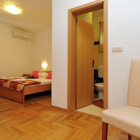 Villa Fontana 2 Sukošan Buitenkant foto