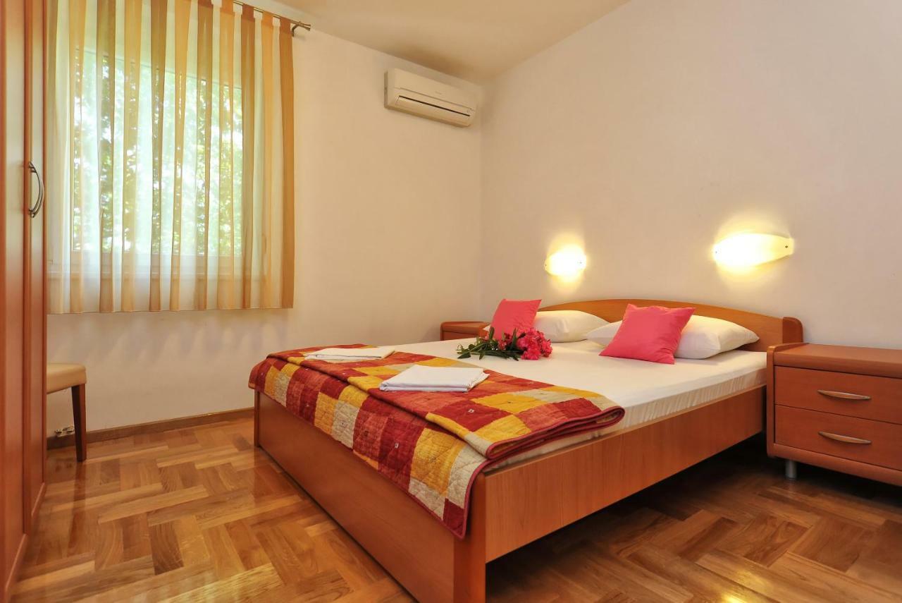 Villa Fontana 2 Sukošan Buitenkant foto
