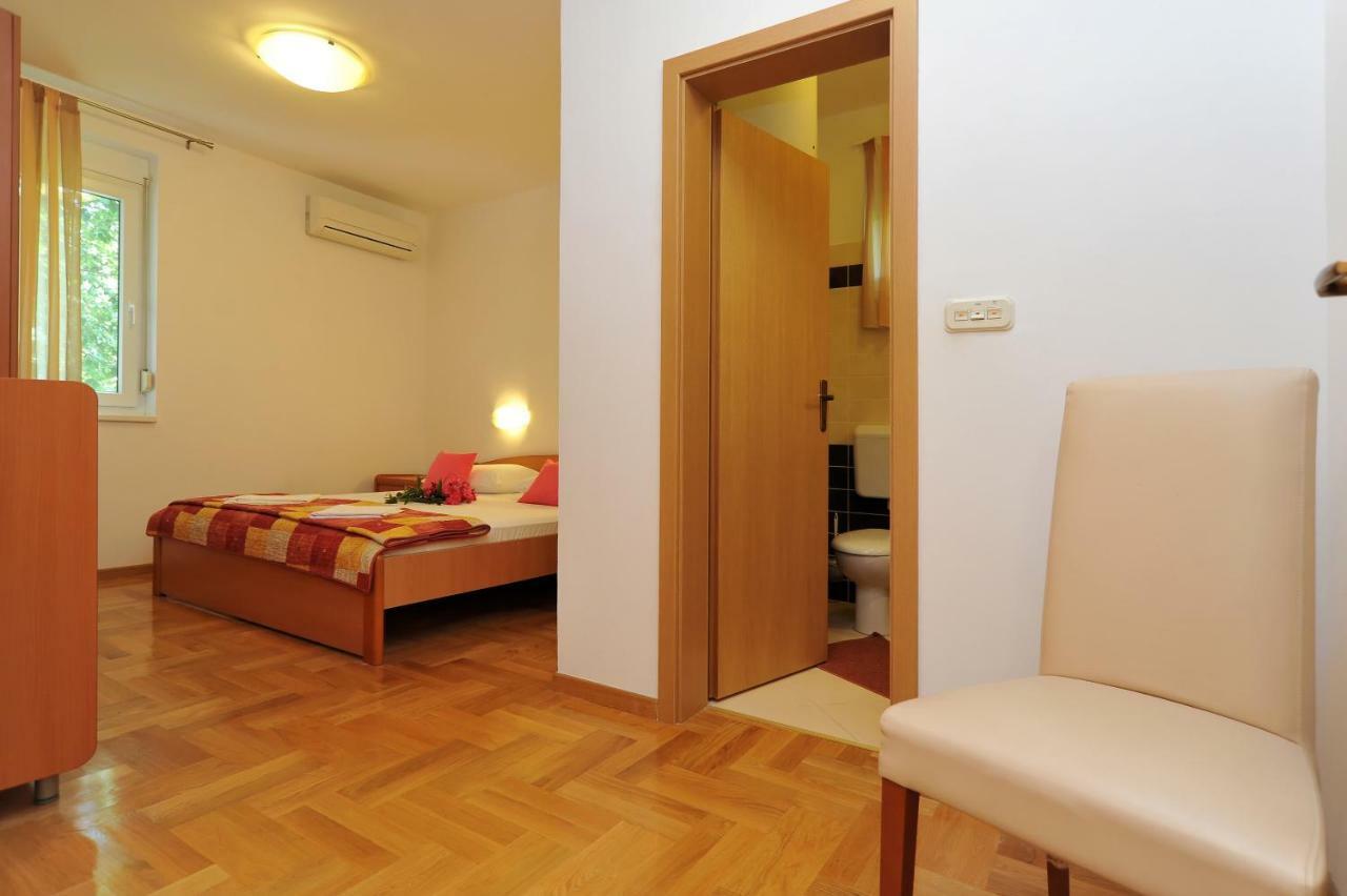 Villa Fontana 2 Sukošan Buitenkant foto